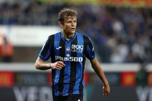 记者：纽卡仍对伊兰加、特拉福德感兴趣，也在关注斯卡尔维尼