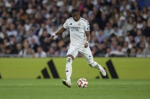 记者预测皇马欧冠首发：阿拉巴首发左后卫，巴尔韦德重返中场