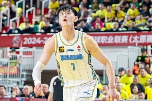 华体会体育-付政浩：曾凡博&amp;周琦锁死山西单打 北京凭防守赢下硬仗