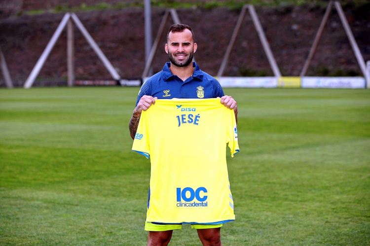 赫塞回忆2014年家中火灾：刚做完手术被困屋内，没想到房子烧起来